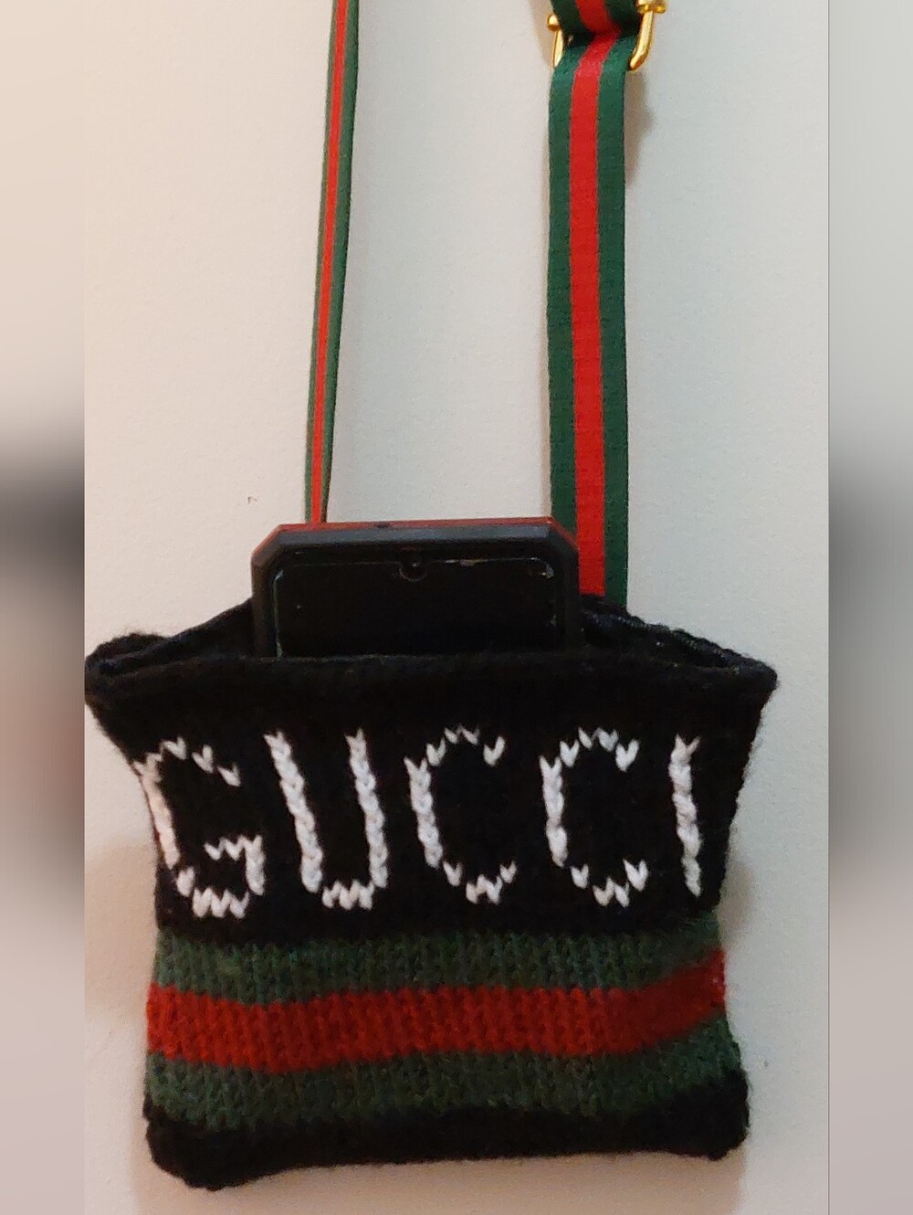 NEW Gucci Black Knit Belt Bag/Phone Case Green/Red Adjustable Strap - Picture 2 of 10